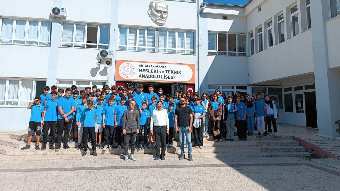 Berat Hayriye Cömertoğlu Ortaokulu Okulumuzu Ziyaret Etti.